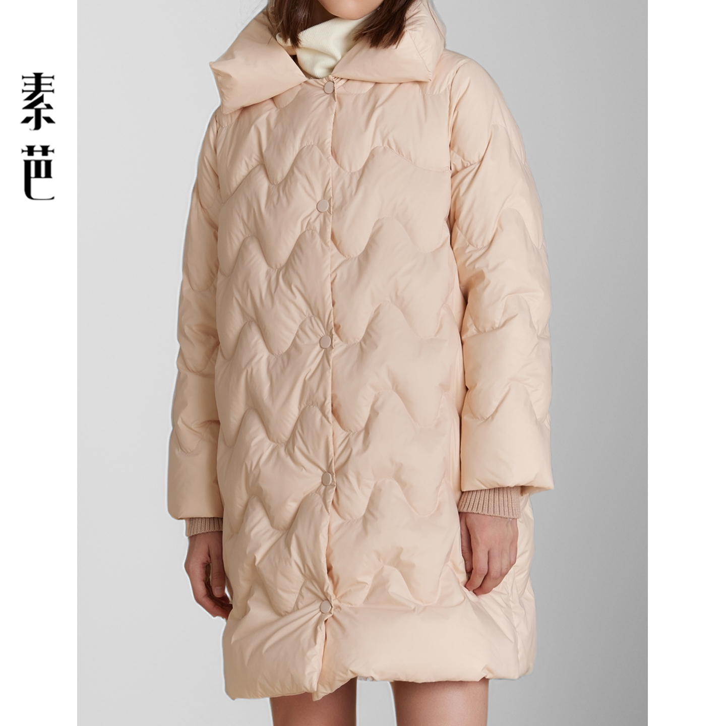 高级感波纹绗线立领羽绒服