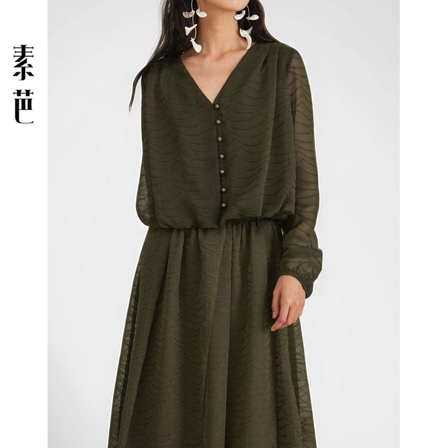 素芭灯笼袖优雅V领上衣图片