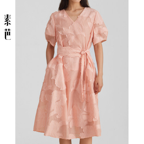 法式肌理感提花连衣裙