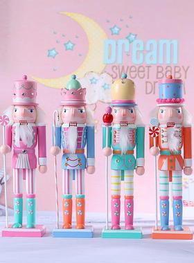 北欧可爱胡桃夹子木偶士兵木头人摆件创意女孩儿童房酒柜装饰摆设