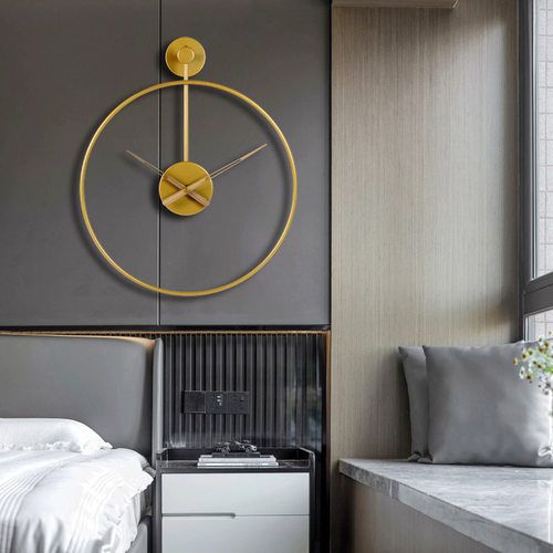 西班牙简约金属挂钟北欧风极简时钟客厅家用简约时尚轻奢铁艺钟表