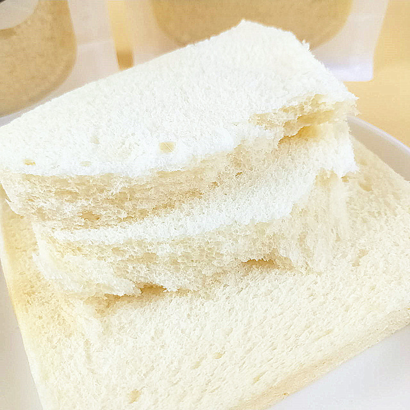 小白心里软纯牛奶无边吐司香芋味面包懒人早餐充饥休闲零食糕点心