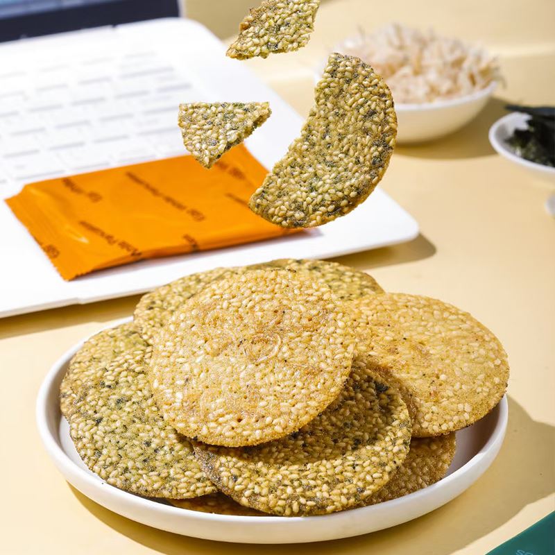 卡卡日记120g芝麻脆片香脆煎饼上班解馋充饥小零食海苔芝麻薄饼干