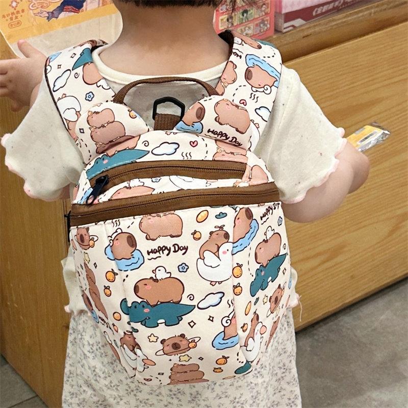宝宝外出小背包一岁两岁婴幼儿包包防走失卡皮巴拉儿童迷你书包女