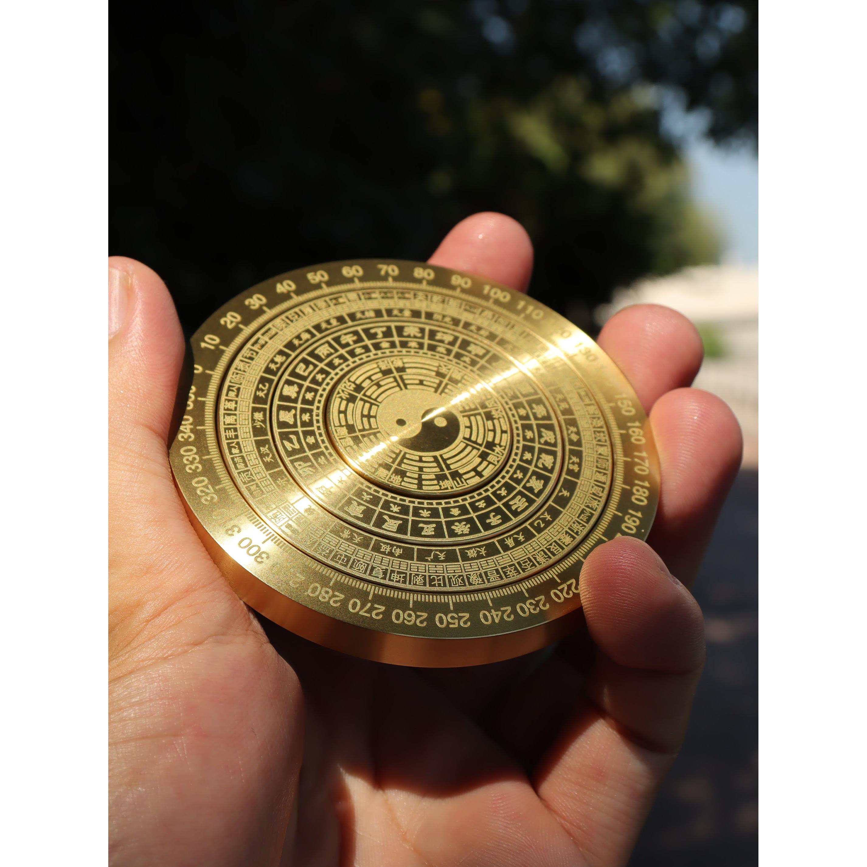 黄铜太极八卦罗盘指尖陀螺多层旋转高精度专业纯铜玩具随身手把件