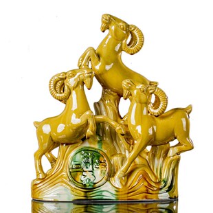 西南缺角黄色的陶瓷的三羊开泰三阳开泰生肖羊招财除四害摆件补角