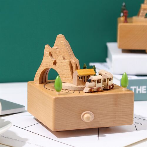 天空之城音乐盒治愈系八音盒木质小火车情侣摆P件教师节生日礼物