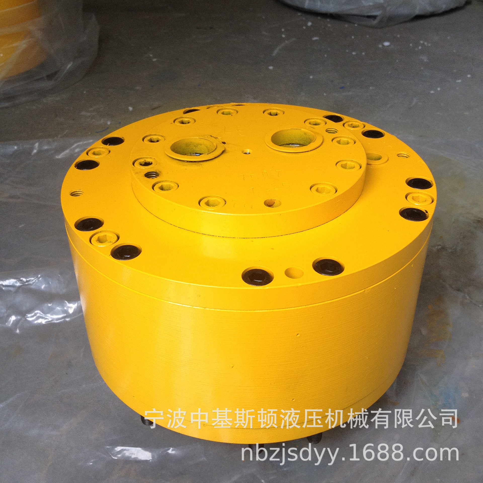 1QJM12-1.25混泥土泵车搅拌钢球液压马达