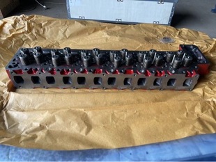 J08C J08E缸盖总成