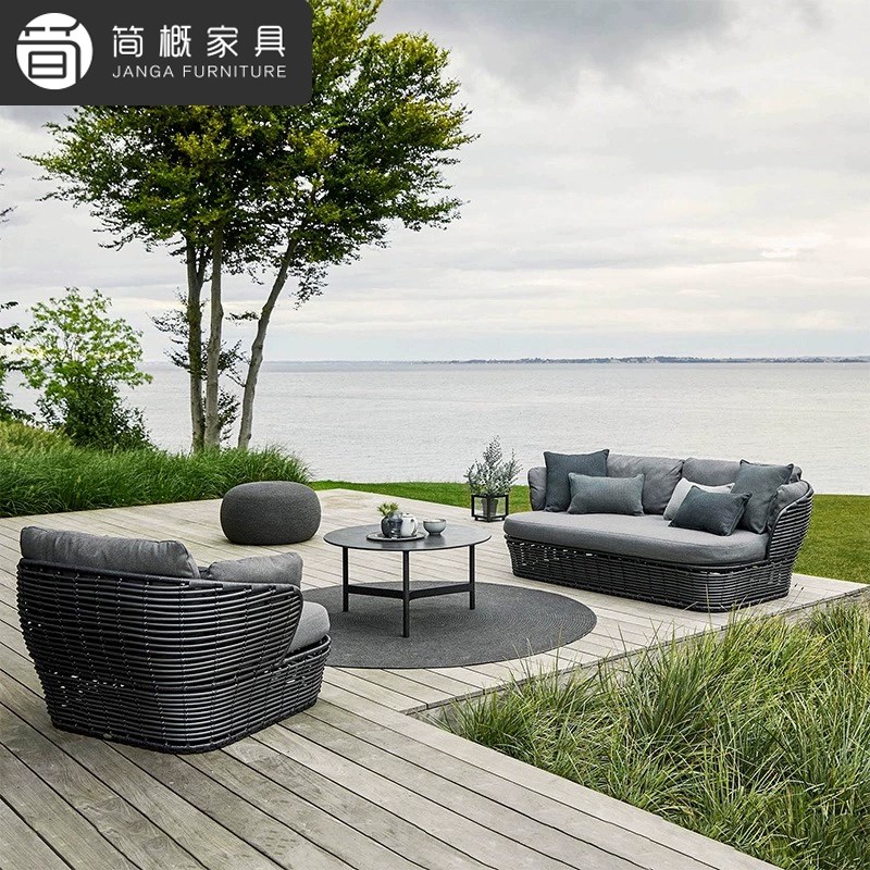 户外藤编沙发别墅露天沙发茶几组合轻奢庭院露台躺床创意家俱定制