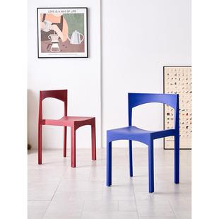 北欧塑料椅子家用可叠放中古网红餐椅客厅靠背椅多巴胺餐厅等位椅