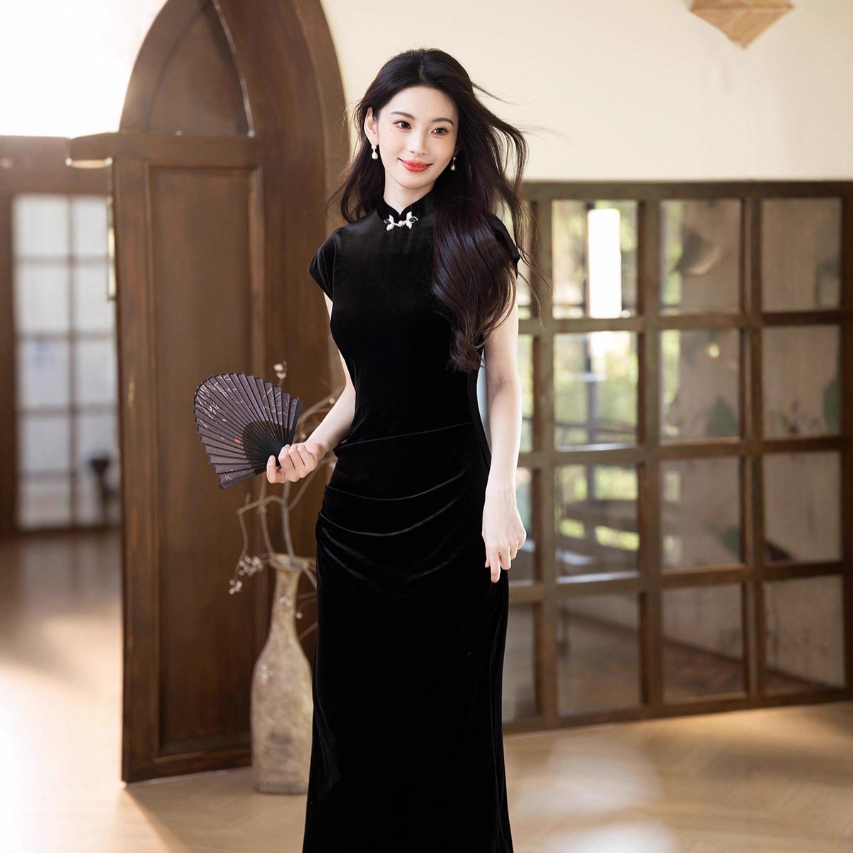 丝绒绝美气质旗袍秋季新款年轻款气质高端黑色鱼尾礼服连衣裙