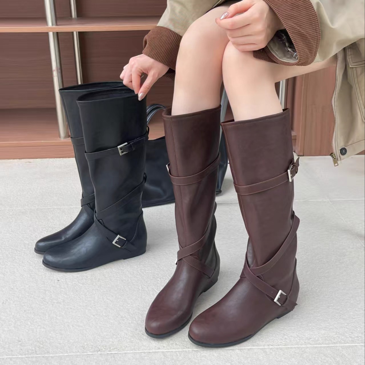 2025秋冬新款皮带扣绒面长靴内中跟厚底靴坡跟不过膝高筒靴女