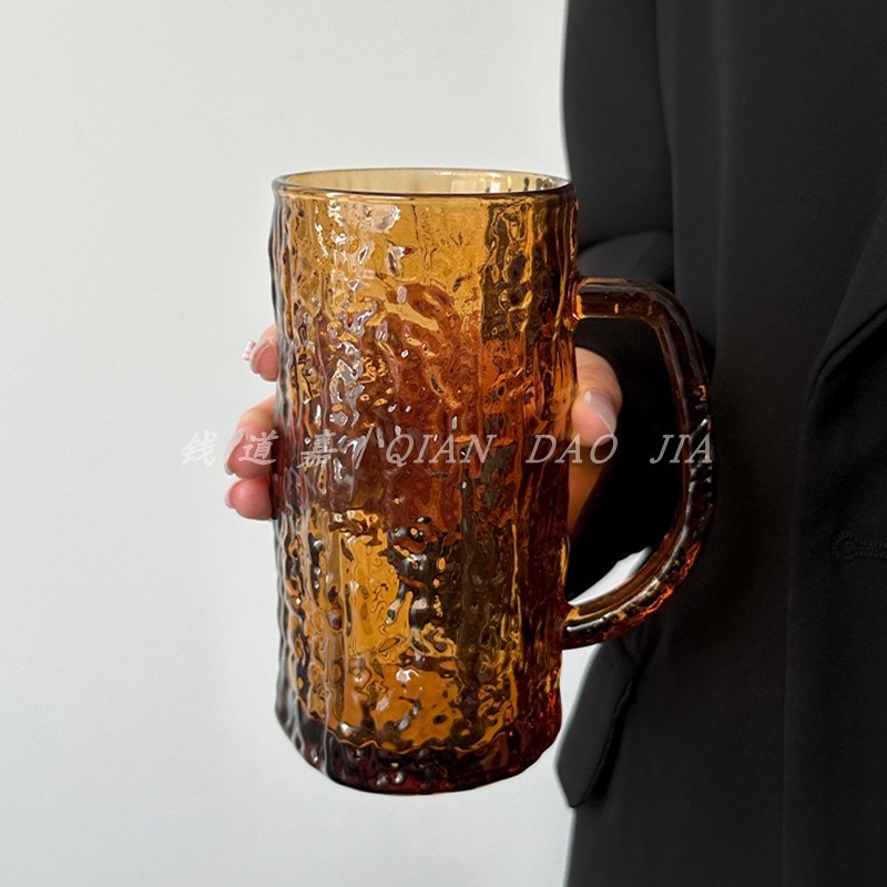 复古带把手琥珀色树皮纹r玻璃杯大容量啤酒杯扎啤喝水泡茶果汁茶