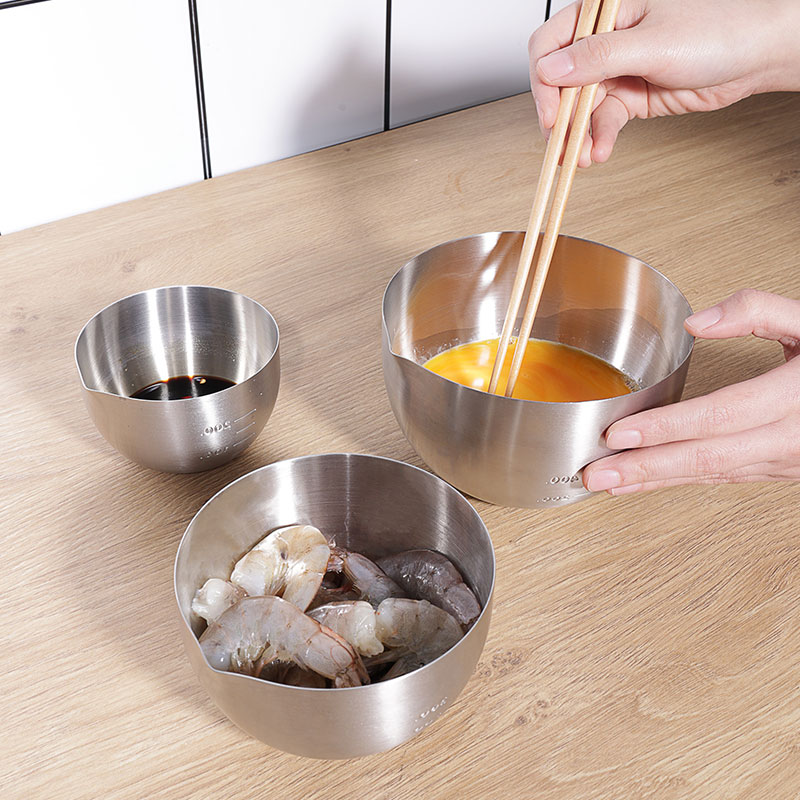 304不锈钢料理碗带引流口