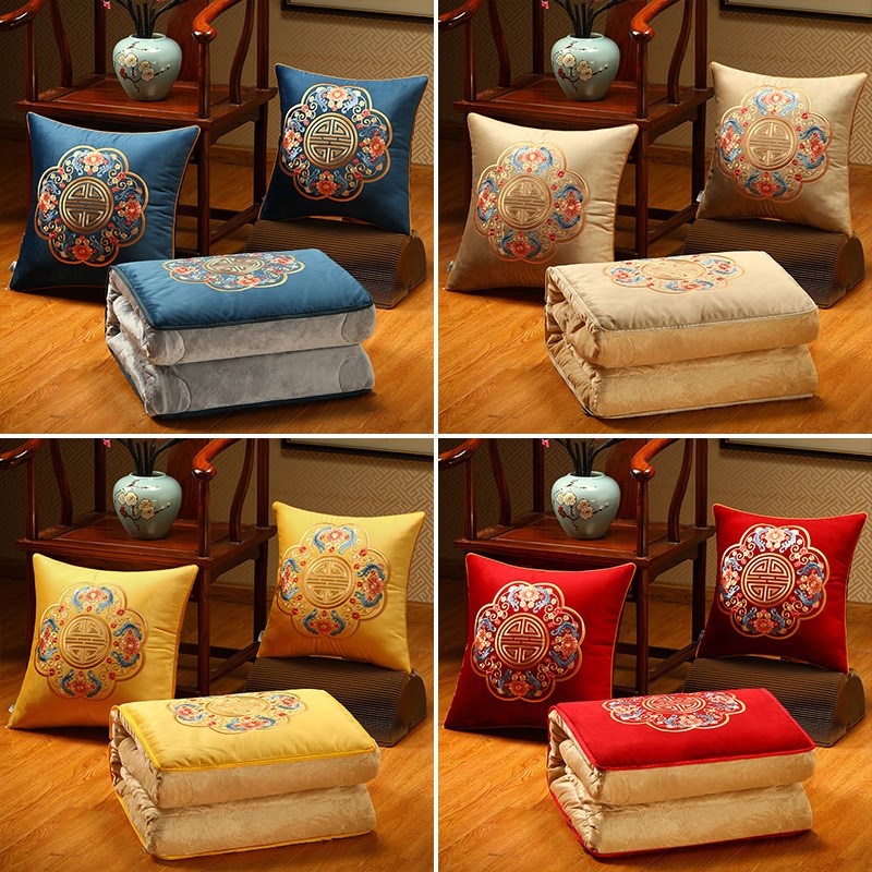 抱枕被子两用二合一加厚红色午睡抱枕被多功能折叠车载空调靠枕被