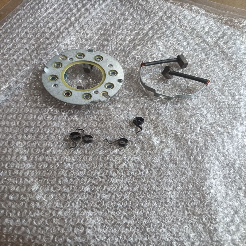 摩托车启动马达碳刷总成顶杆机CG125 150启动电机碳刷部件