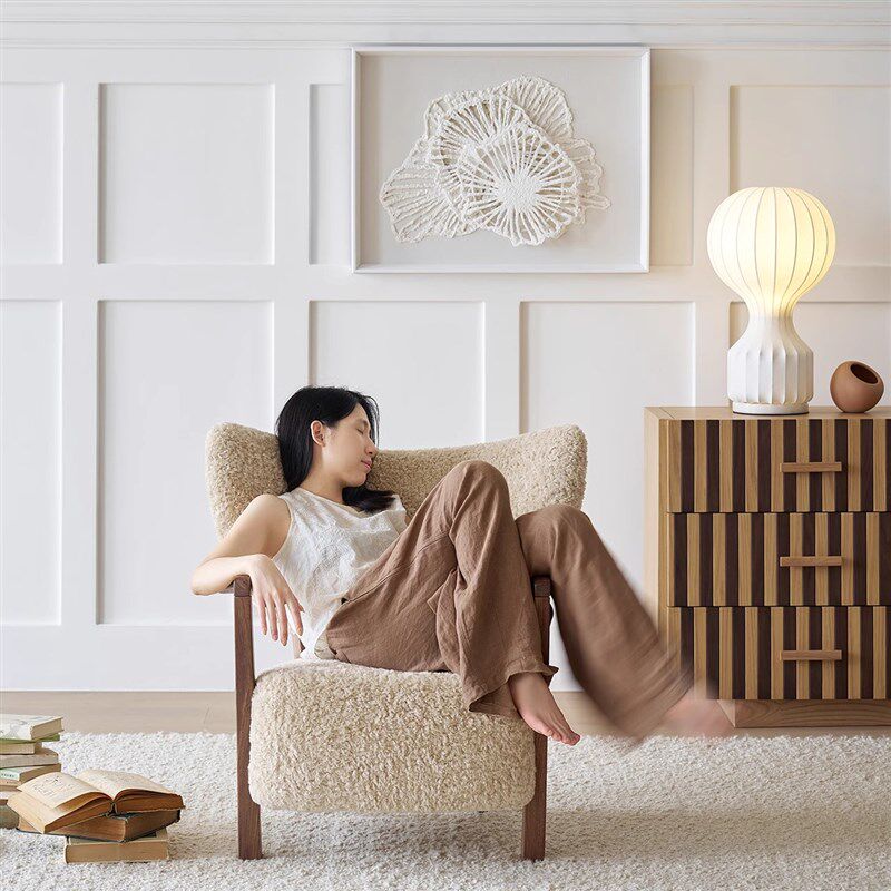 伍尔夫休闲椅奶茶棕法式复古A风实木中古风羊羔绒单人沙发椅