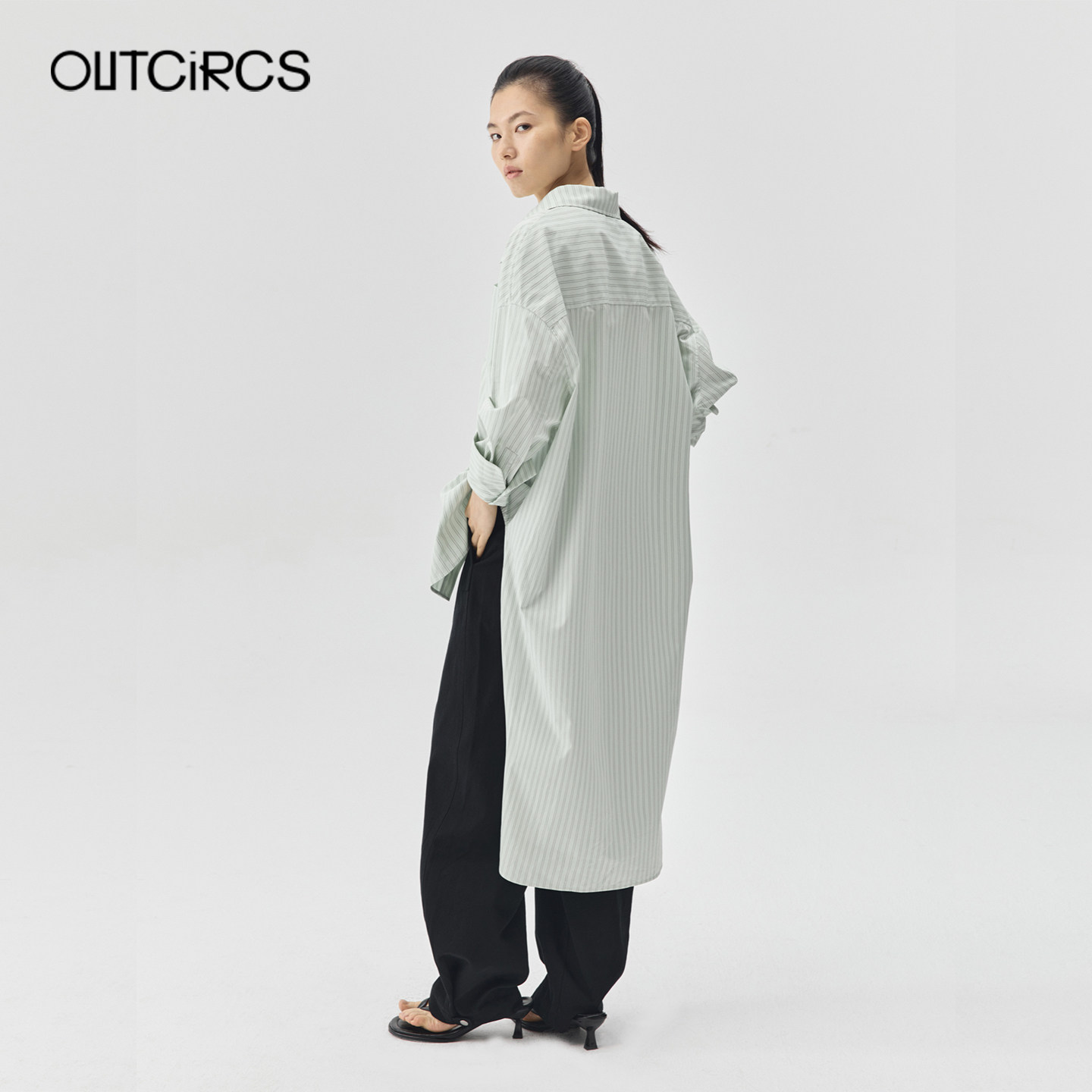 OUTCiRCS夏日条纹长款衬衫