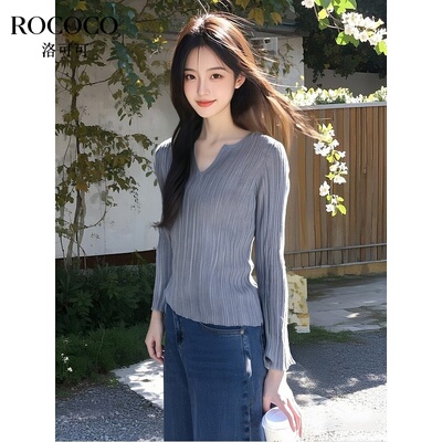 ROCOCO/洛可可韩系纯色V领竖坑条上衣2025绵羊毛喇叭袖短款针织衫