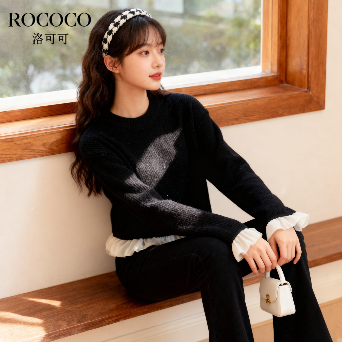 ROCOCO/洛可可2025秋季新款法式花瓣拼接短款毛衣女遮肉显瘦上衣