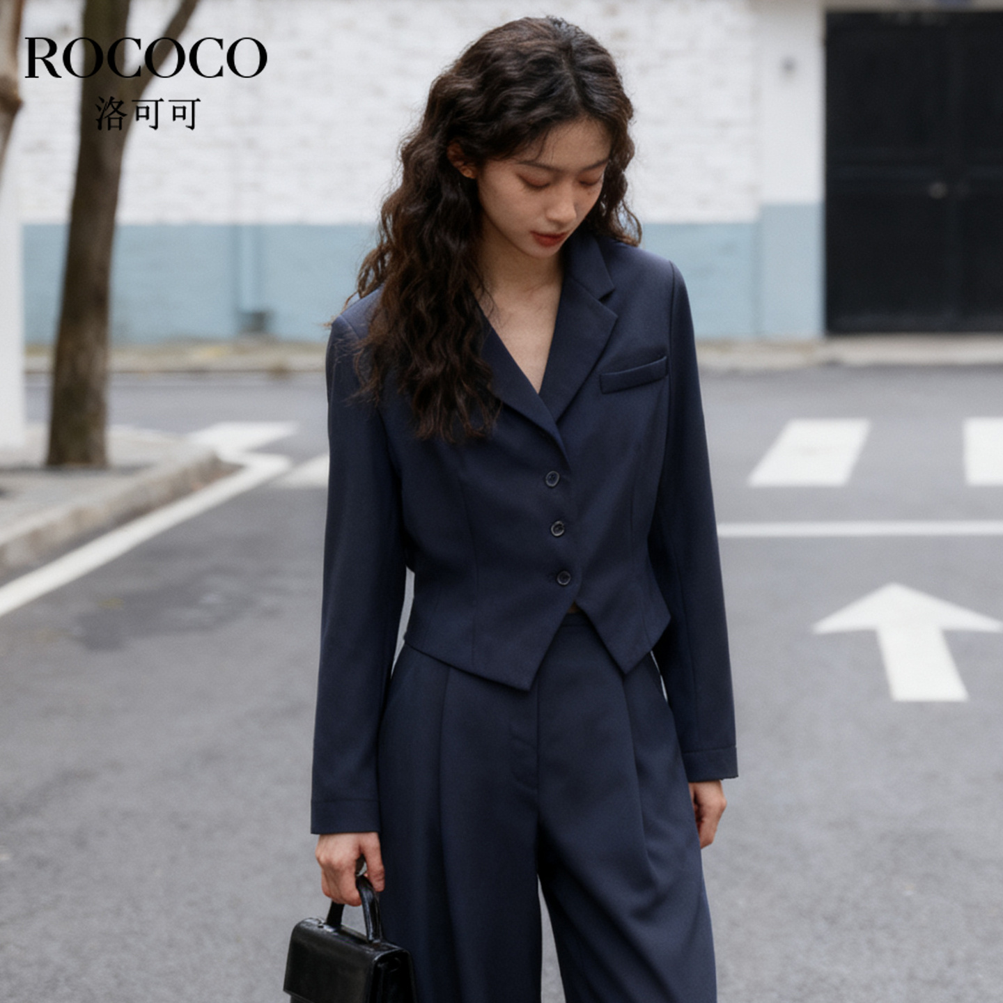 ROCOCO/洛可可2025秋新款高级简约V领上衣女高腰直筒通勤时尚套装