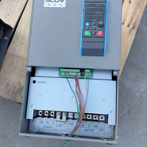 可维修国产45Kw思科为 SV660-454G/554P变频器 4