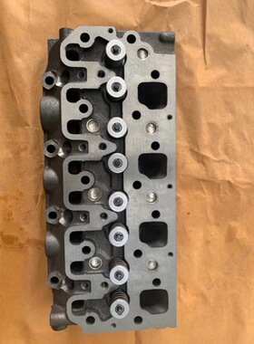 404D 404C 缸盖总成