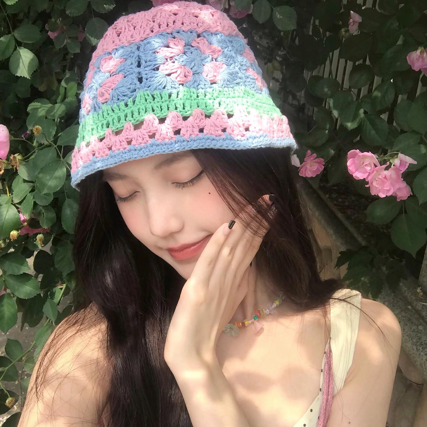 手工针织镂空毛线帽子韩版新款彩色女春秋出游民族风钩花包头帽潮