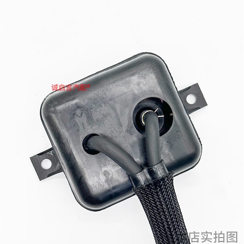 适用雪佛兰科鲁兹英朗君威君越涡轮增压器真空箱空气旁通阀真空罐
