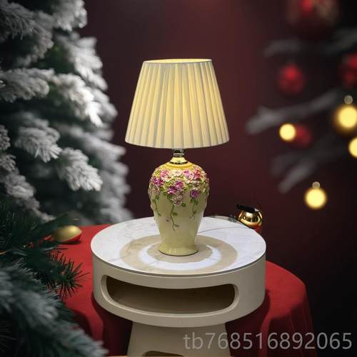 高档台灯卧室温馨现意代约创简欧式田床园陶瓷客厅陪嫁结婚房头柜