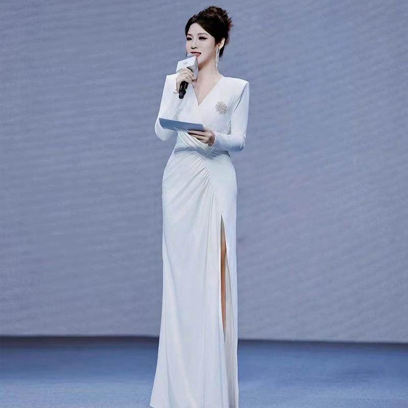 高货白色主持人晚礼服女高级感法式高端轻奢宴会气质名媛简约端庄