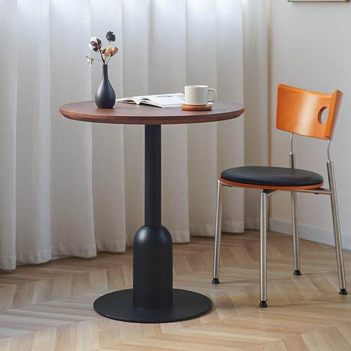 北欧实木小圆桌创意简约餐桌咖啡厅奶茶店桌椅组合会客洽谈桌圆桌