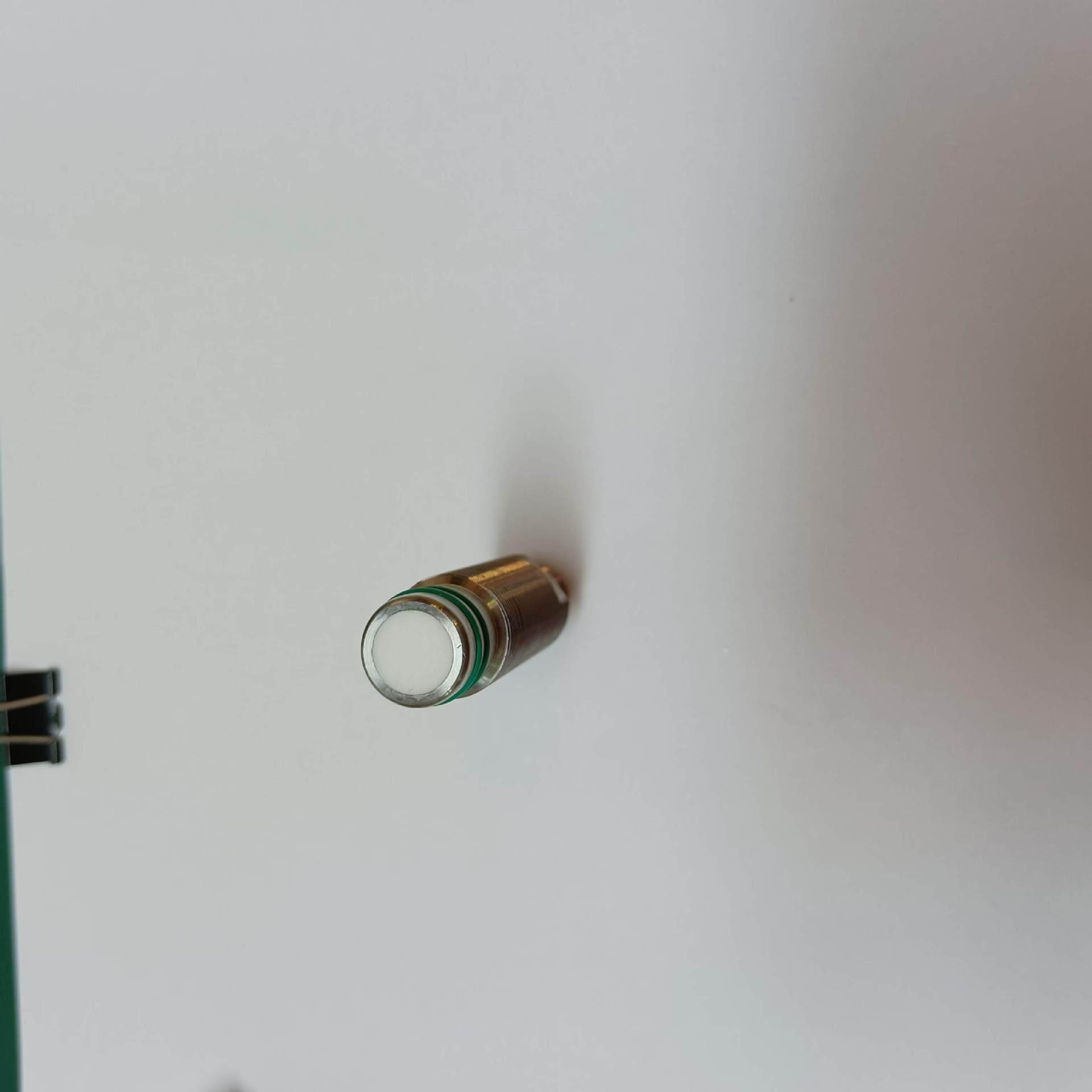 不锈钢耐高压接近开关UB1815AE65P1/N1/P2/N2/8VH1 UB1815AE65P2