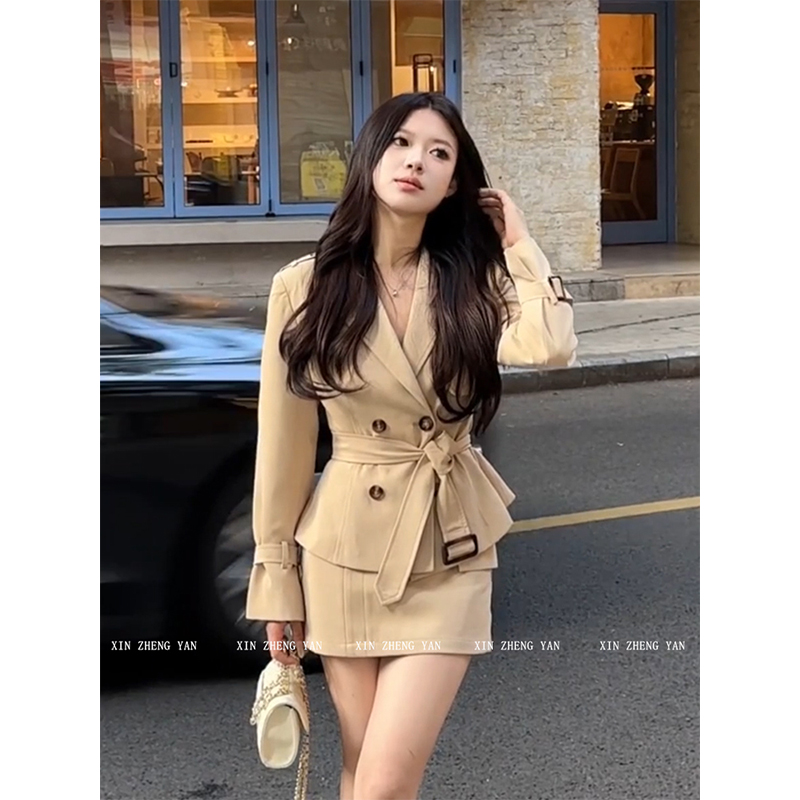 XZY/欣争艳 微胖mm法式气质绑带收腰风衣外套女早秋包臀半裙套装