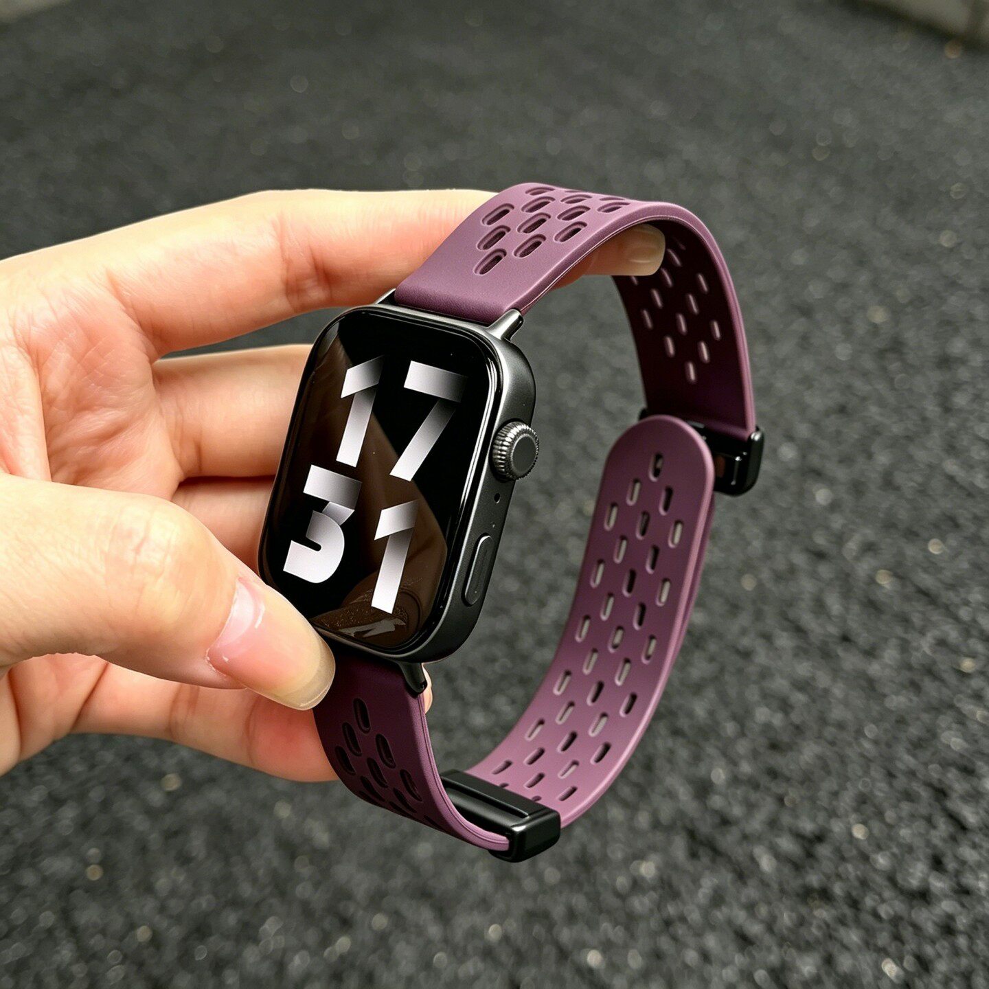 适用华为fit5手表硅胶洞洞磁吸扣表带fit4苹果watchs11小米手环10