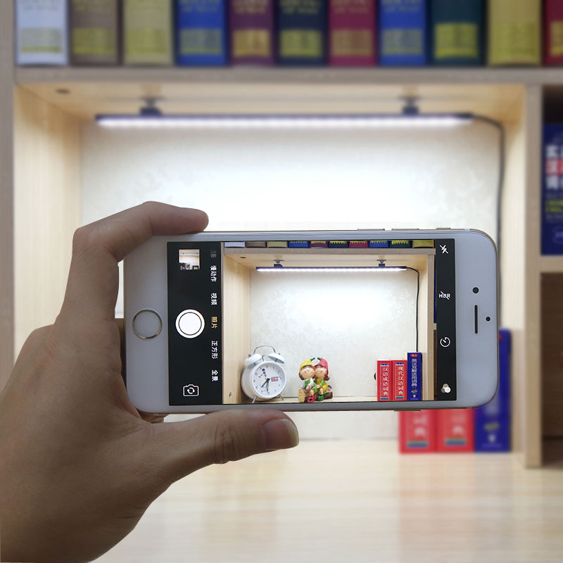 大学生用宿舍神器usb灯管寝室护眼灯led书桌灯条U吸顶小台灯酷毙