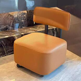 网红万向滑轮凳子带靠背矮凳带轮子客厅小凳子家用做家务凳擦地凳