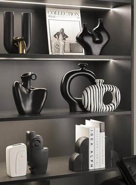 高档现代抽象黑白艺术个性小众样板间家居装饰品酒柜摆设客厅摆件