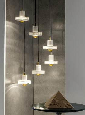 新款上市北欧轻大理石吊灯圆形白色绿色卧室餐桌酒吧灯具货源充足