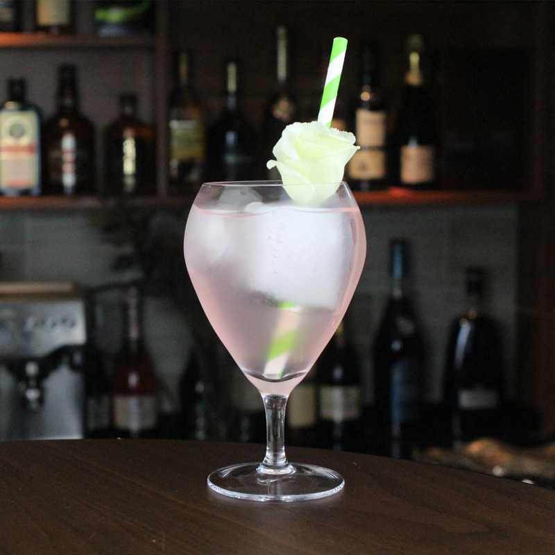 无铅水晶玻璃心形马天尼杯 日式滴水款鸡尾酒杯 高脚比利时古典杯