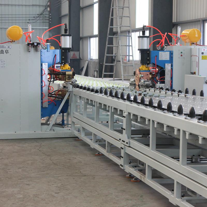 板式暖气片滚焊机变频油汀散热器散热片自动焊接设备全自动脉冲