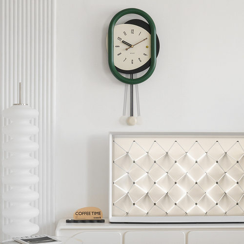 wozoom屋准奶油风客厅创意挂钟现代简约家用摇摆时钟表墙面装饰