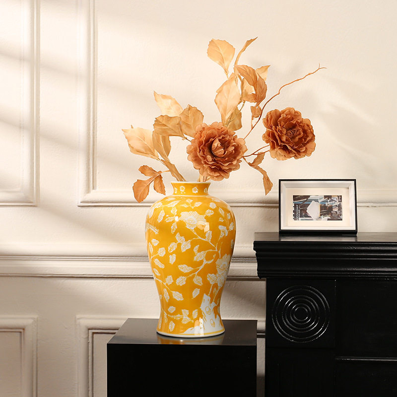 富贵黄玫瑰花手绘陶瓷花瓶摆件样板房民宿酒店餐桌家居桌面饰品,模玩/动漫/周边/娃圈三坑/桌游,文化/体育周边,淘宝优惠券,粉丝福利购,淘宝优惠卷