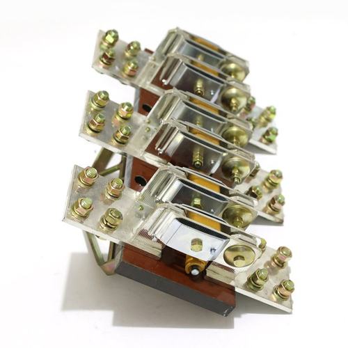 HS13BX双投转换式刀开关630A/1000A/1500A旋转式操作