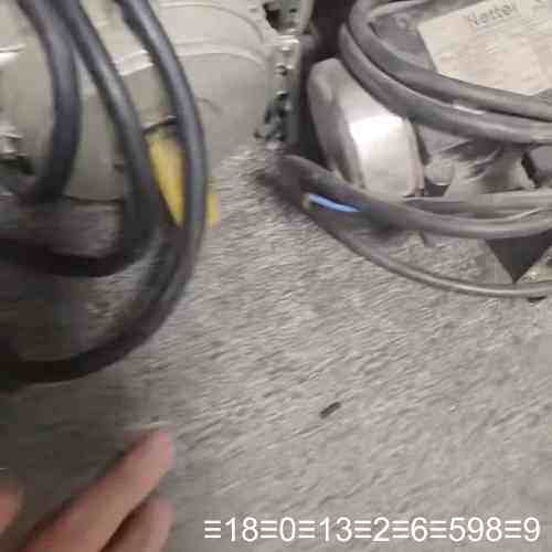 E82EV371_2C 变频器 0.37KW 230V议价