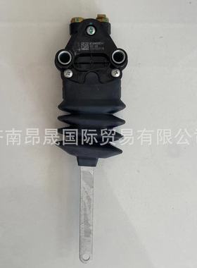 重汽HOWO T7H汕德卡C7H配件AZ16D443000014高度控制阀总成 出口