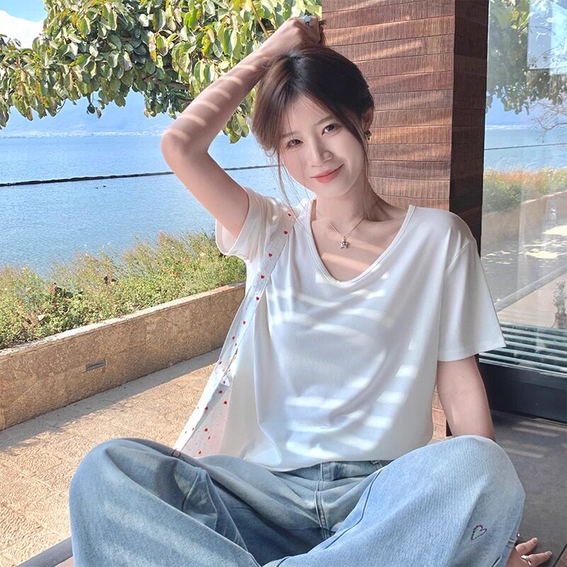 短袖女t恤2026年夏季新款宽松大码白色V领内搭正肩打底衫上衣