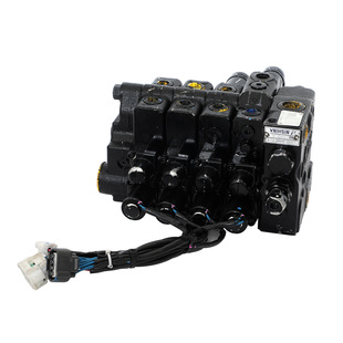 小松FD40 C0020 8多路阀 40325 小松7代8代4吨5吨多路阀