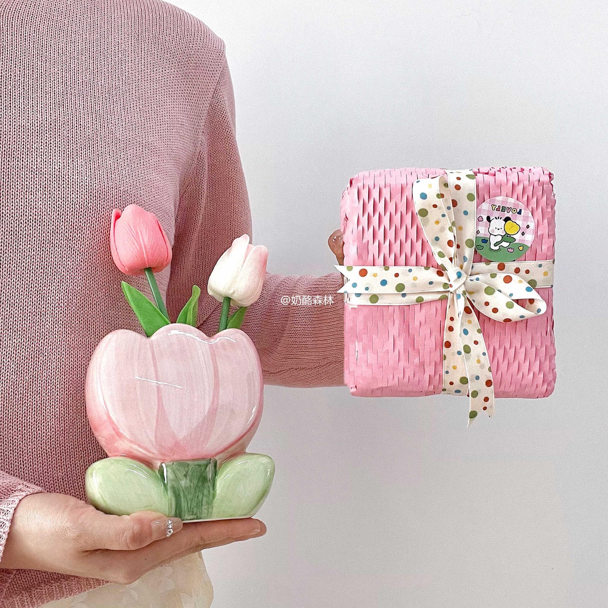 花朵陶瓷笔筒桌面花瓶摆件可爱女生笔架办公室文具置物架创意装饰